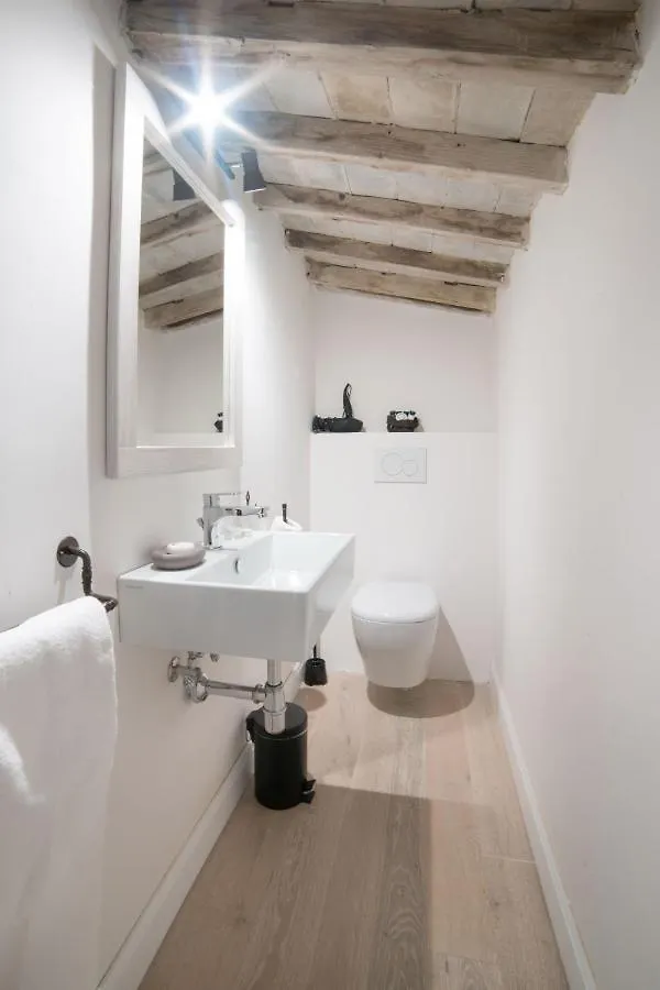 Apartments Florence - Casa Amici 0*,